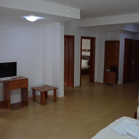 Arabella Hotel Kicevo Luaran gambar