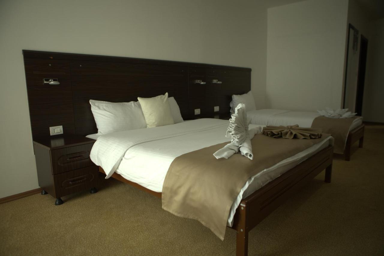 Arabella Hotel Kicevo Luaran gambar