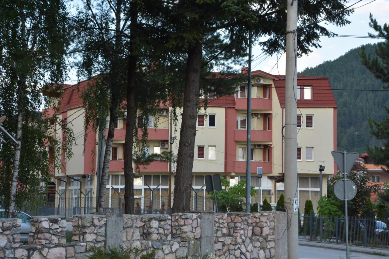 Arabella Hotel Kicevo Luaran gambar