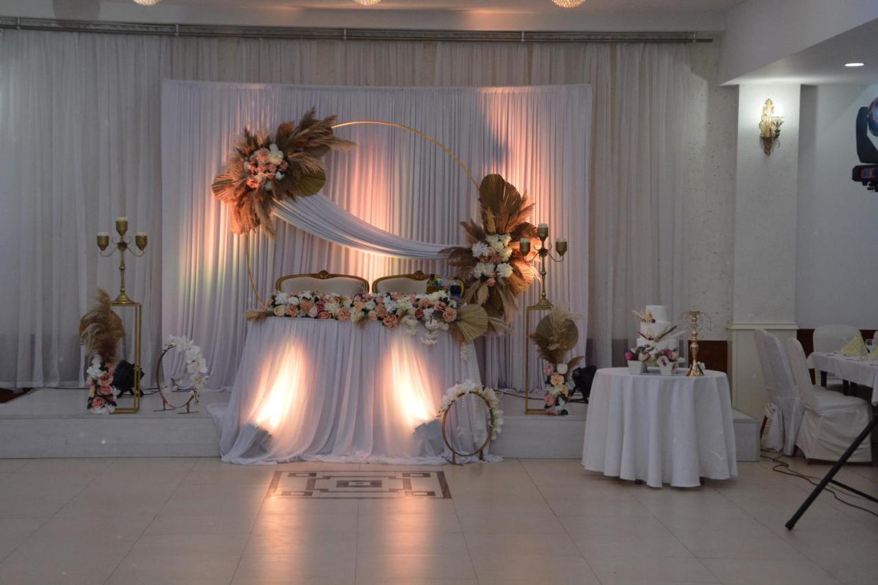 Arabella Hotel Kicevo Luaran gambar