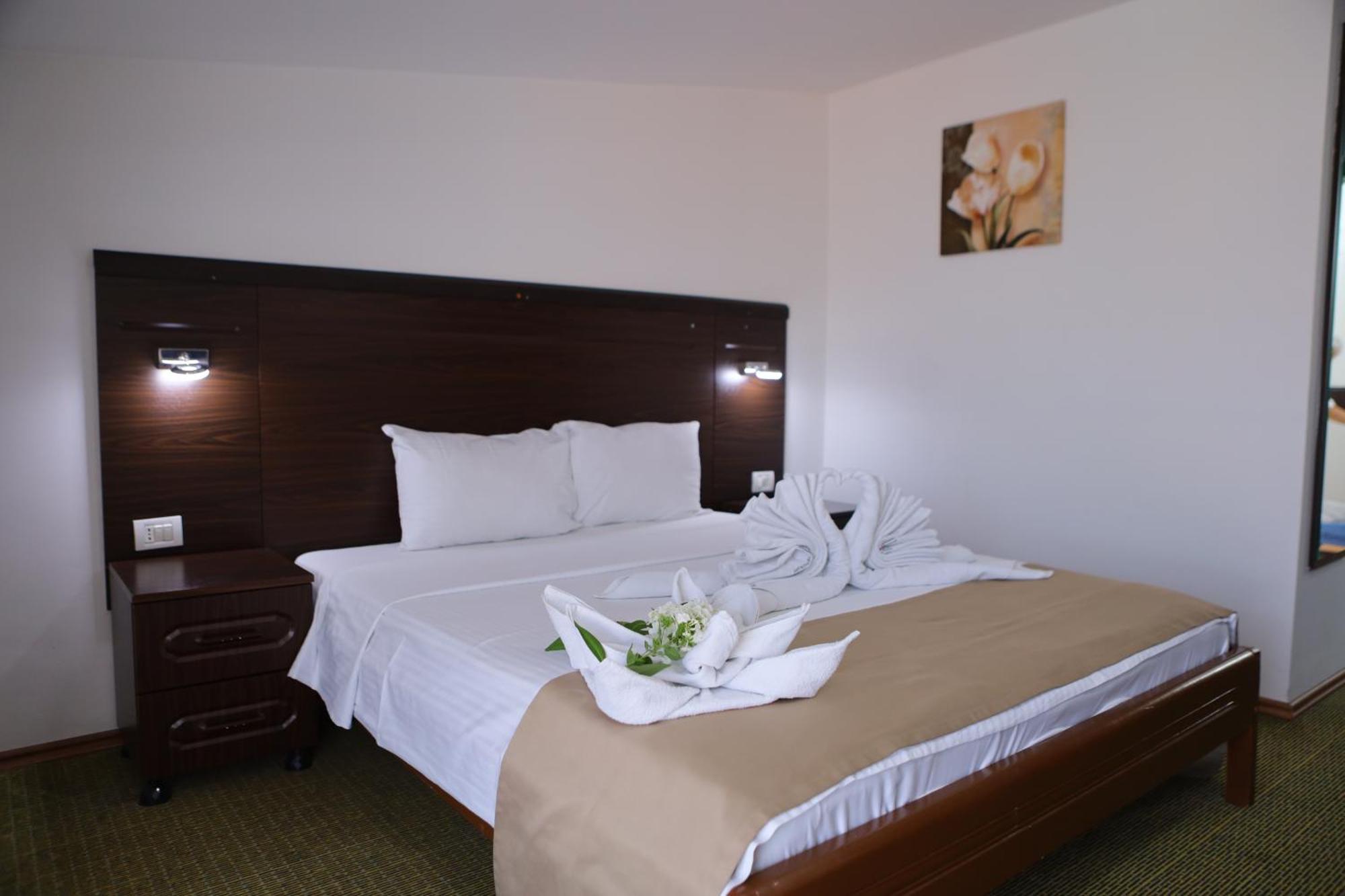 Arabella Hotel Kicevo Luaran gambar