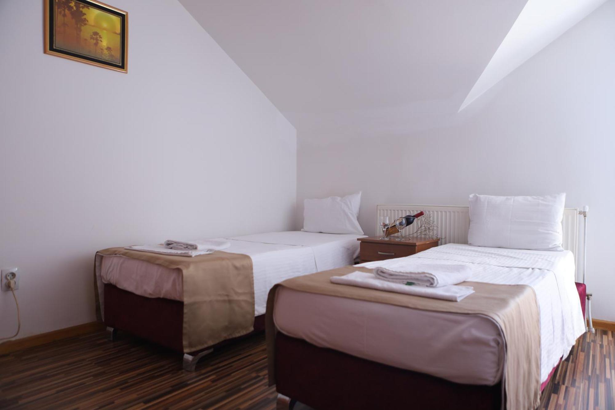 Arabella Hotel Kicevo Luaran gambar