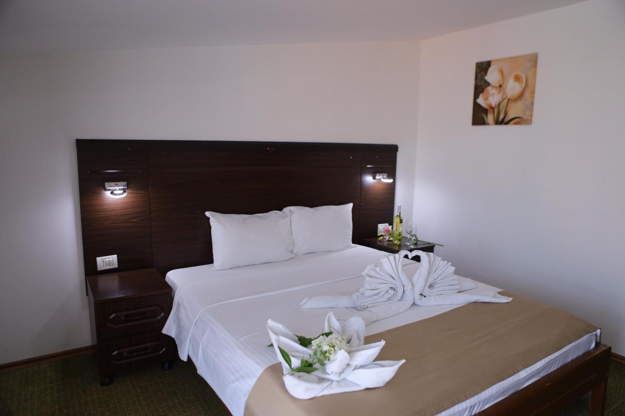 Arabella Hotel Kicevo Luaran gambar