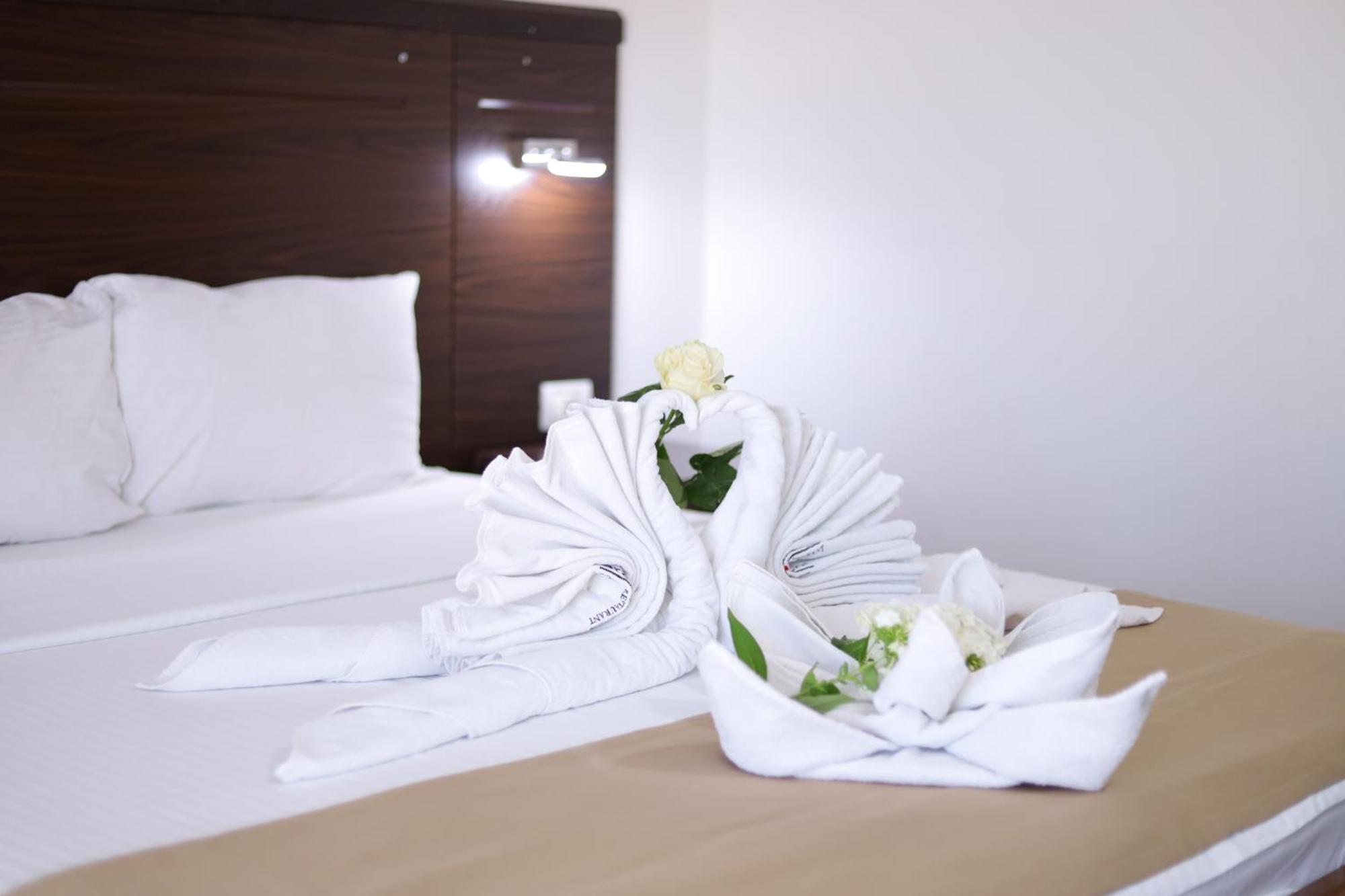 Arabella Hotel Kicevo Luaran gambar